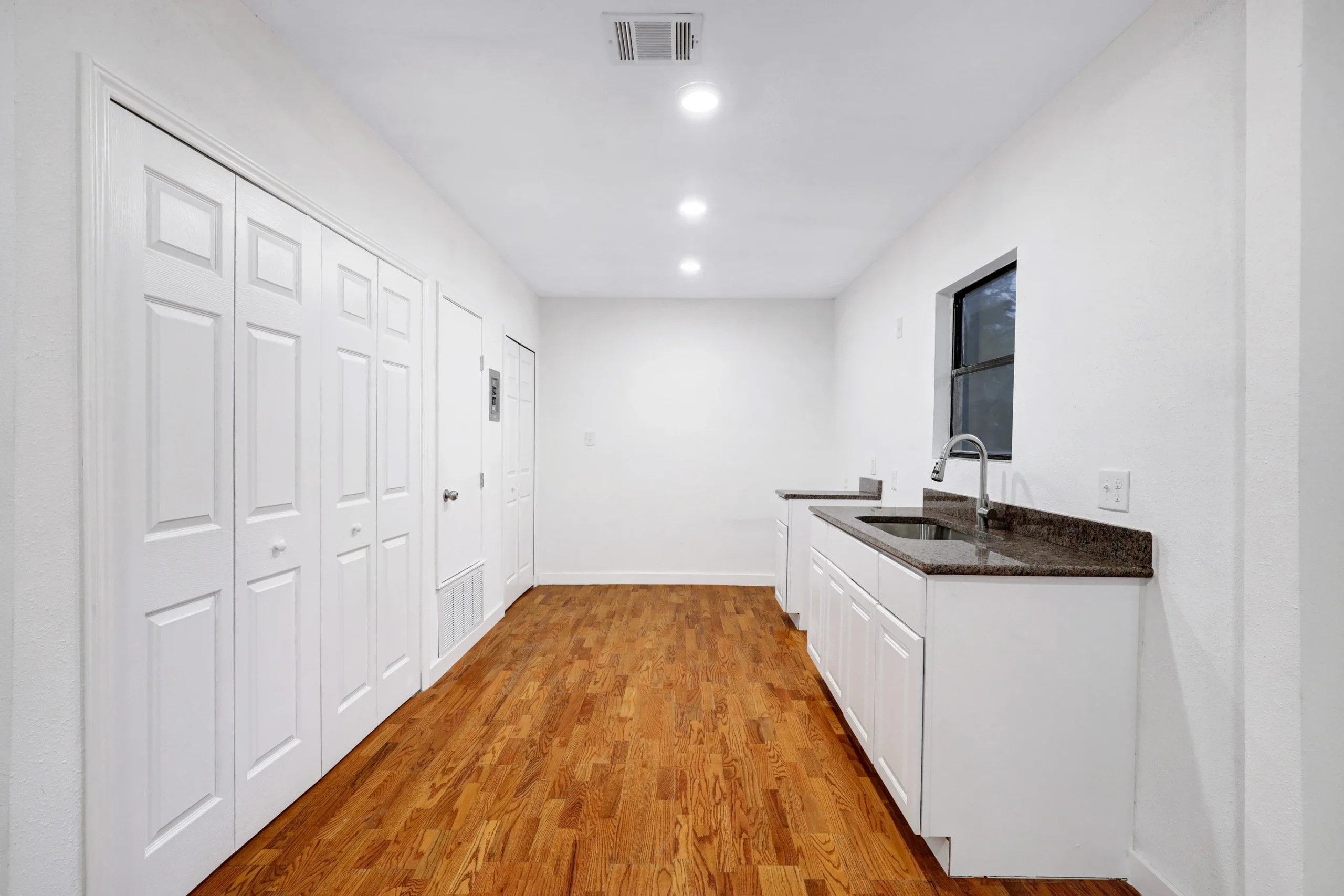 1920 Leal St