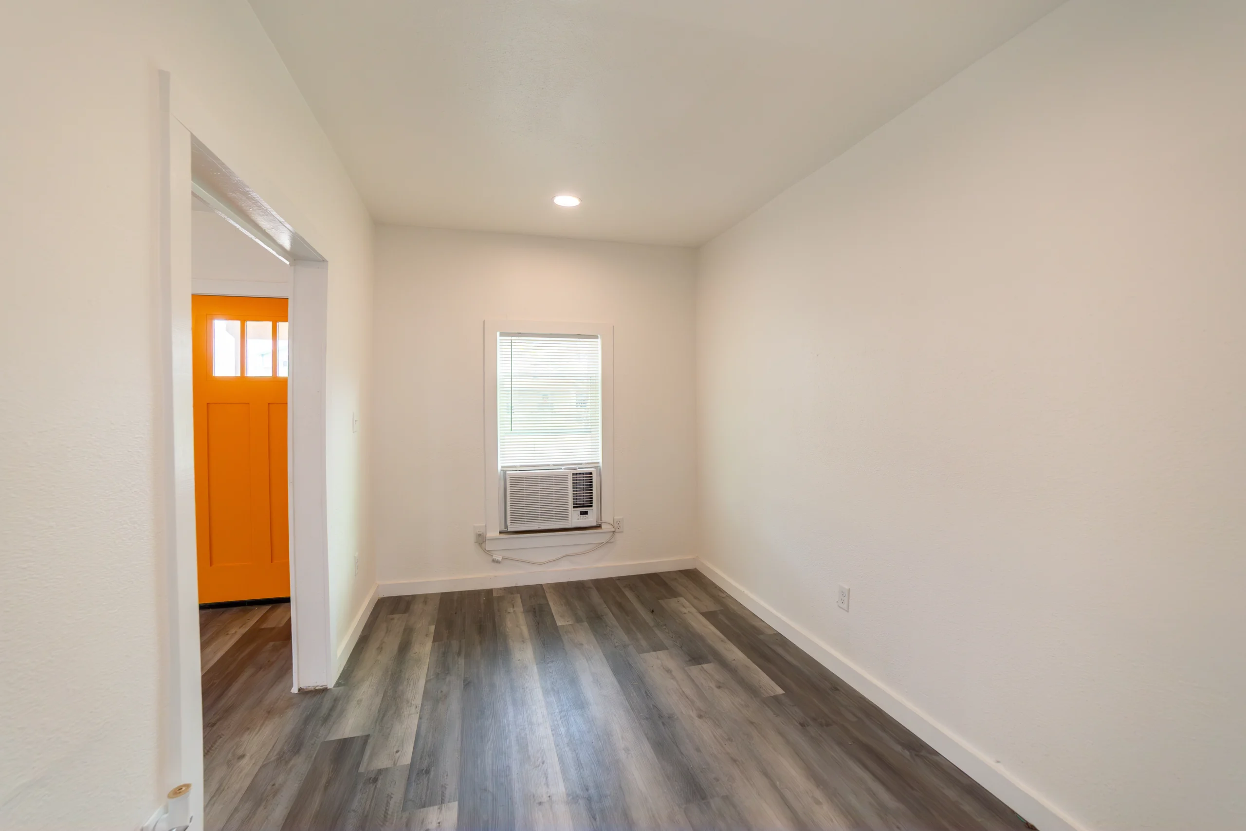 611 Rochambeau (8)