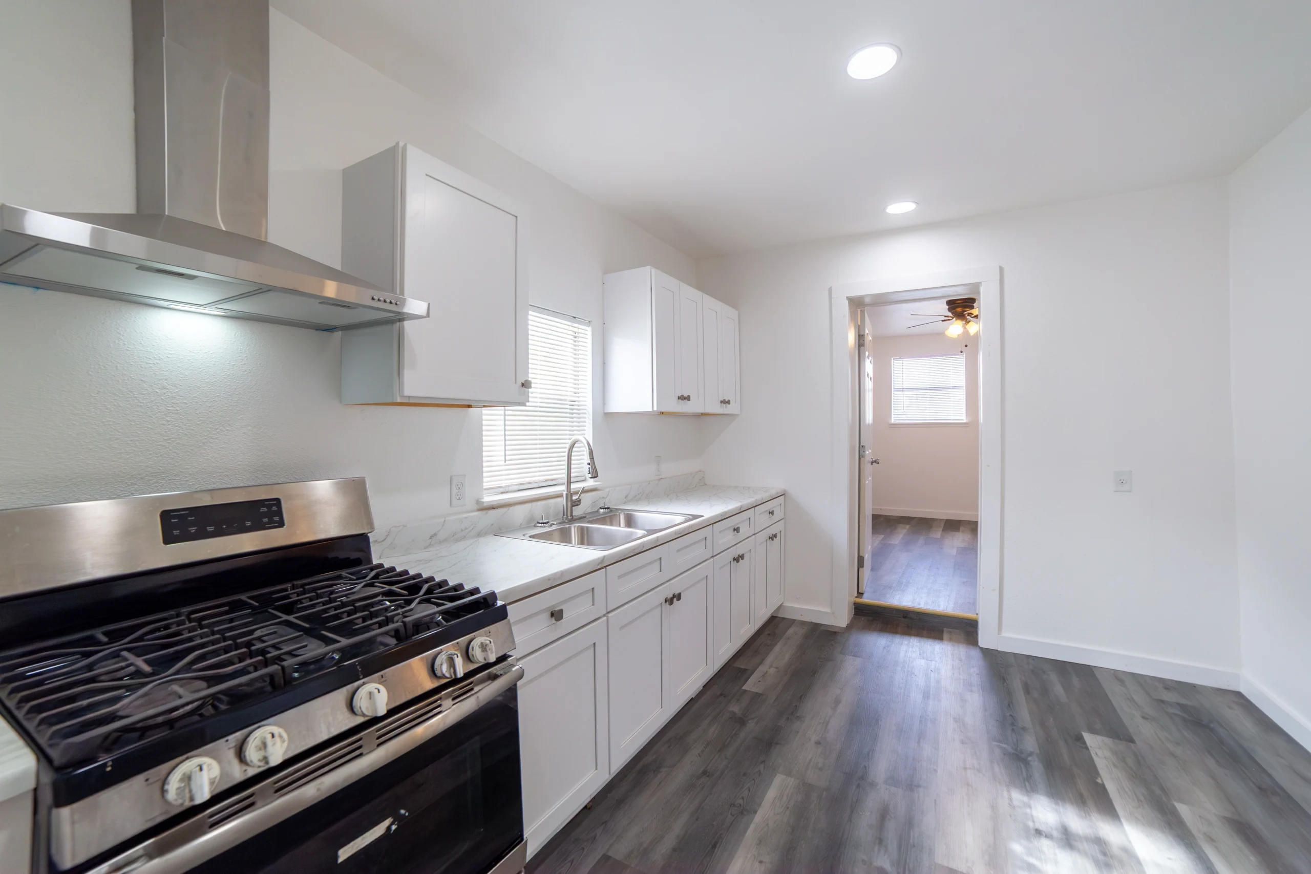 611 Rochambeau (9)