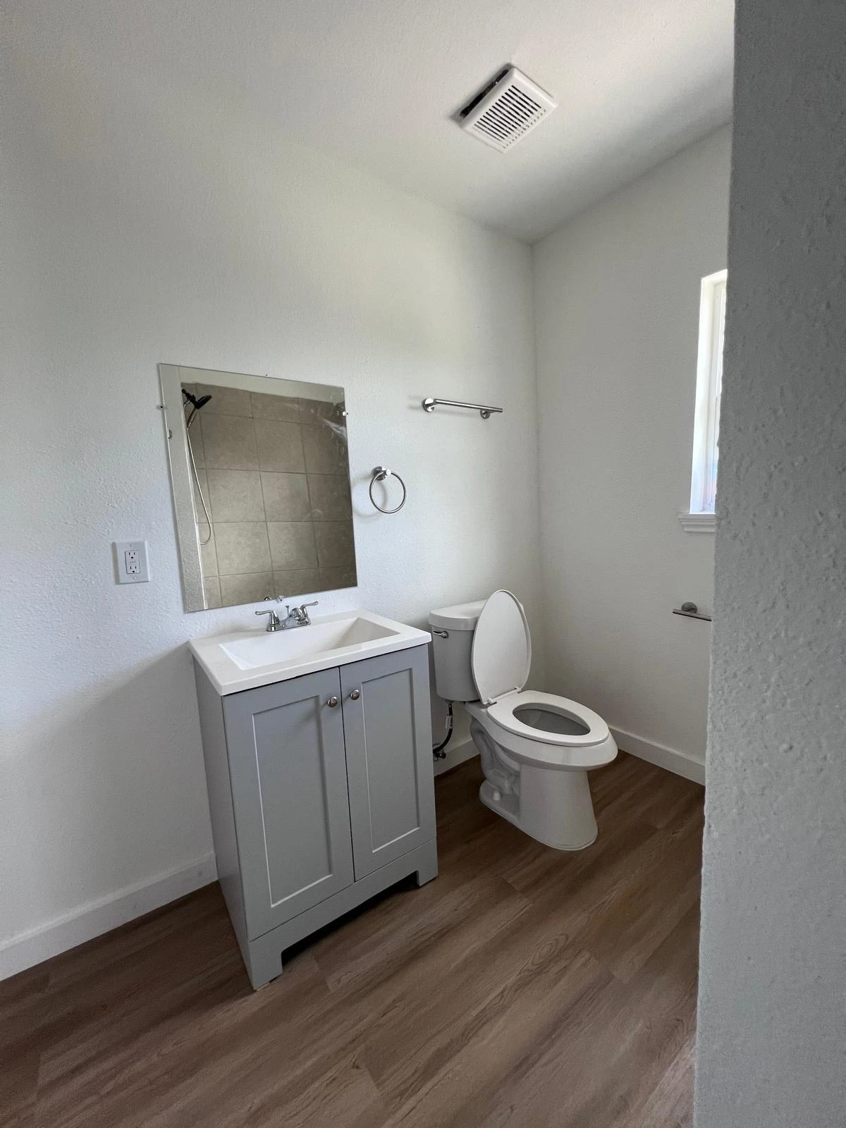 224 W Pyron Ave Unit C