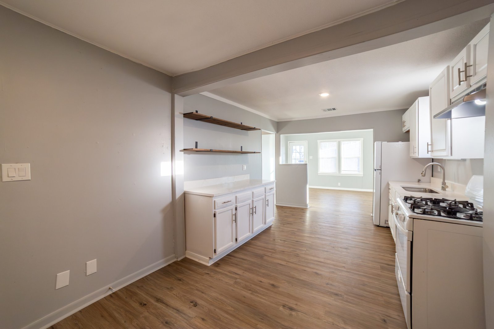 2731 Menchaca St, Unit B