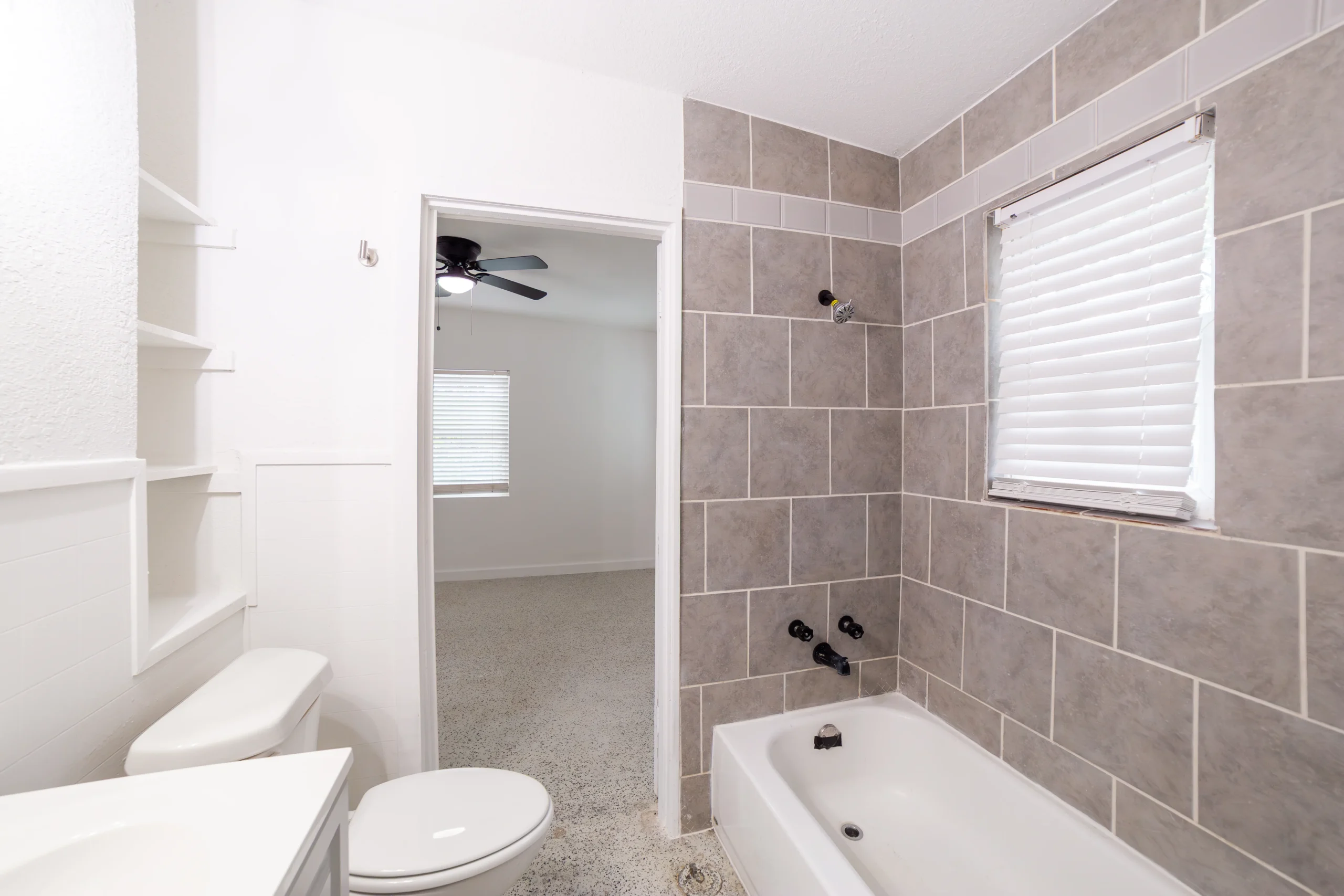 823 N Trinity (26)